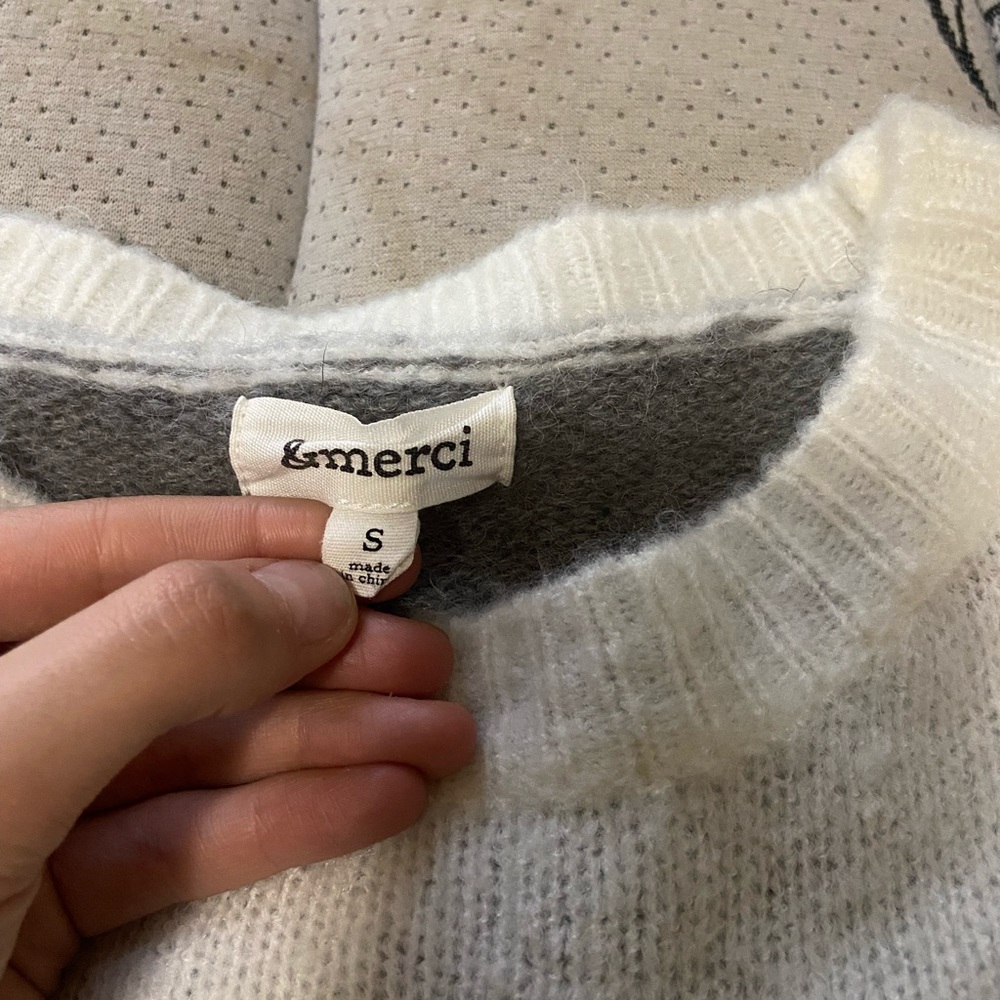 SWeater - Picture 2 of 4